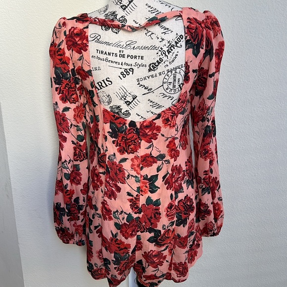BEACH RIOT, Floral Open Back Romper Size Medium Pink/Red - Picture 2 of 5